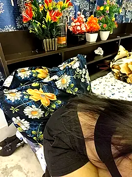 priya 26 online show from 12.18.25