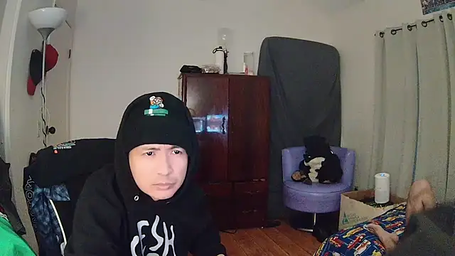 Snapshot of jhdt86 chatting on 11.26.25 jhdt86 online show from 11.26.25