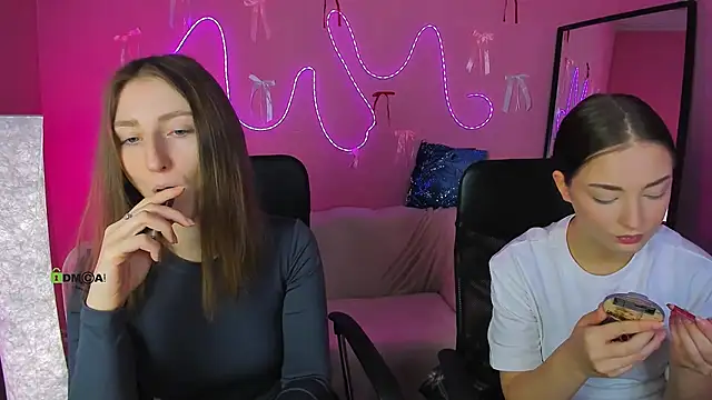 eva smiith  online show from 03.10.26