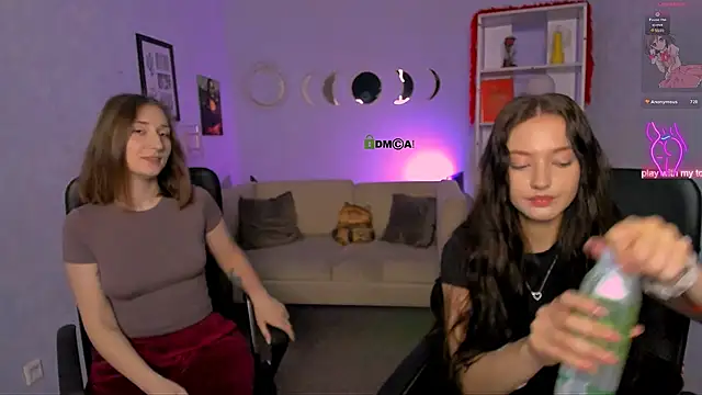 eva smiith  online show from 05.18.26