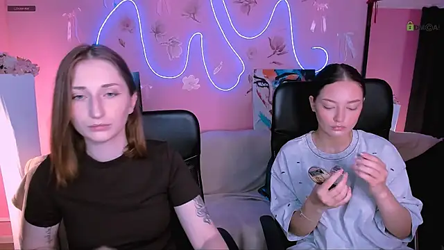 eva smiith  online show from 05.21.26