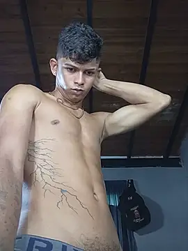 Snapshot of God_Eros_23cm chatting on 05.25.26 God Eros 23cm online show from 05.25.26
