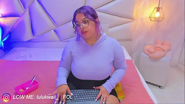 Snapshot of lulukawai16 chatting on 09.30.25 lulukawai16 online show from 09.30.25