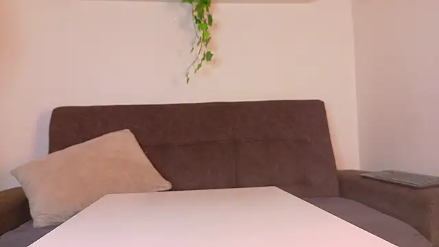 RiriiBrunette   online show from 06.06.26