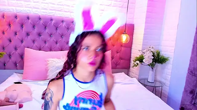 Snapshot of amber_sparkle chatting on 09.13.25 amber sparkle online show from 09.13.25