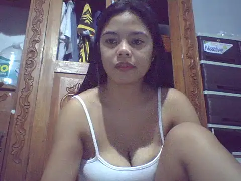 Snapshot of sweet_heaven00 chatting on 02.22.26 sweet heaven00 online show from 02.22.26