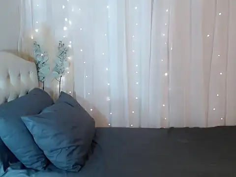 Snapshot of Iyotakody chatting on 09.28.25 Iyotakody online show from 09.28.25