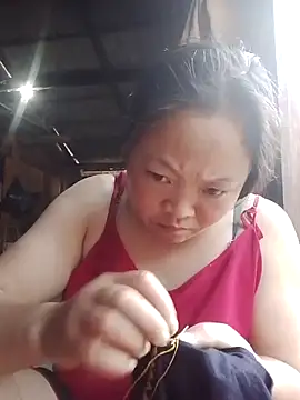 Snapshot of MaySweetb chatting on 09.27.25 MaySweetb online show from 09.27.25