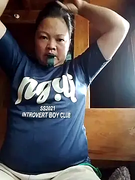 Snapshot of MaySweetb chatting on 09.29.25 MaySweetb online show from 09.29.25