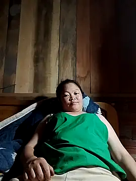 Snapshot of MaySweetb chatting on 09.30.25 MaySweetb online show from 09.30.25