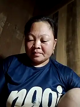 Snapshot of MaySweetb chatting on 10.31.25 MaySweetb online show from 10.31.25