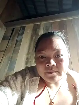 Snapshot of MaySweetb chatting on 11.01.25 MaySweetb online show from 11.01.25