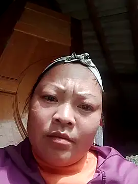 Snapshot of MaySweetb chatting on 11.10.25 MaySweetb online show from 11.10.25