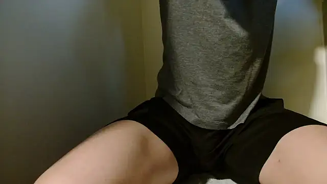 Snapshot of shint-11 chatting on 03.13.26 shint-11 online show from 03.13.26