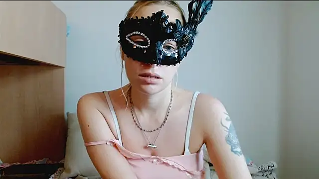 SatinQueen90 online show from 11.12.25