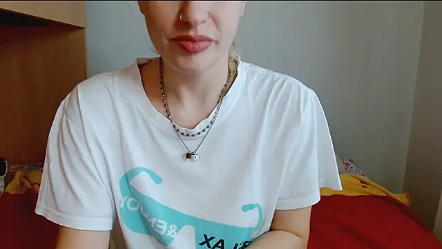 SatinQueen90 online show from 11.15.25