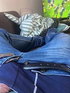 Snapshot of carapace31 chatting on 12.14.25 carapace31 online show from 12.14.25