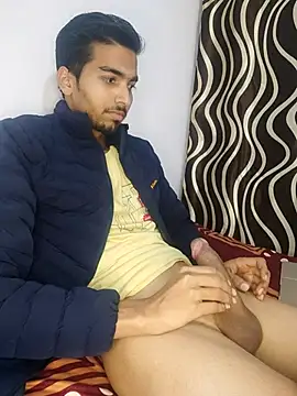 Snapshot of Sweetfucker_ chatting on 11.26.25 Sweetfucker online show from 11.26.25