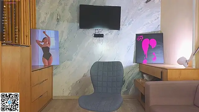 miss bubbles  online show from 11.30.25