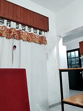 Snapshot of Bradd_32 chatting on 12.14.25 Bradd 32 online show from 12.14.25