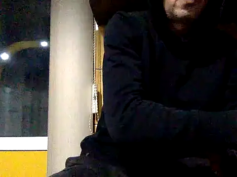 Snapshot of adiluci1 chatting on 12.21.25 adiluci1 online show from 12.21.25