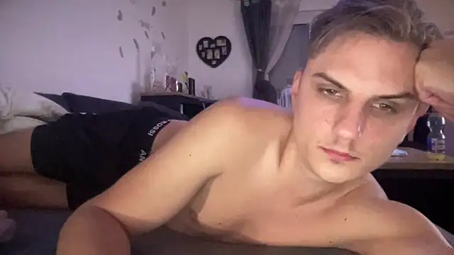 Sweetbooy90 online show from 10.14.25