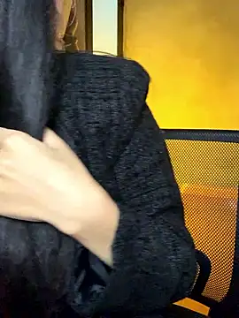 Snapshot of Nhinhi18 chatting on 01.16.26 Nhinhi18 online show from 01.16.26