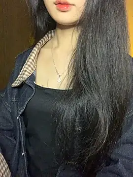 Snapshot of Nhinhi18 chatting on 01.18.26 Nhinhi18 online show from 01.18.26