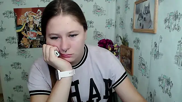 Snapshot of Linda_S_ chatting on 09.09.25 Linda S  online show from 09.09.25