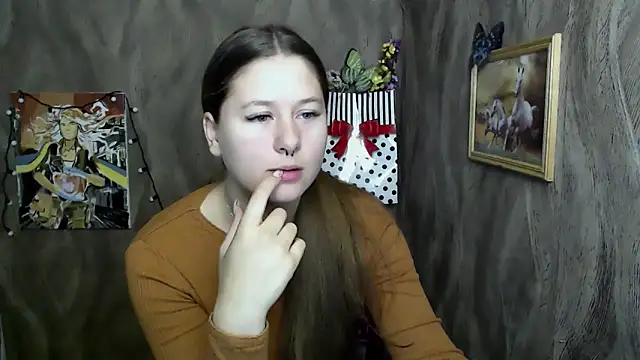 Snapshot of Linda_S_ chatting on 09.13.25 Linda S  online show from 09.13.25