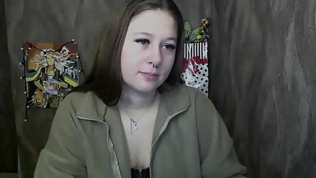 Snapshot of Linda_S_ chatting on 10.11.25 Linda S  online show from 10.11.25