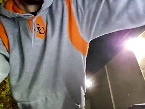 Snapshot of sloppytopkins chatting on 11.05.25 sloppytopkins online show from 11.05.25