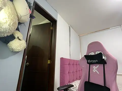 lucy grey25 online show from 09.10.25