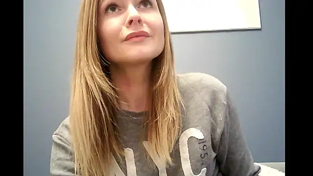 Snapshot of Ginger-bb chatting on 12.01.25 Ginger-bb online show from 12.01.25