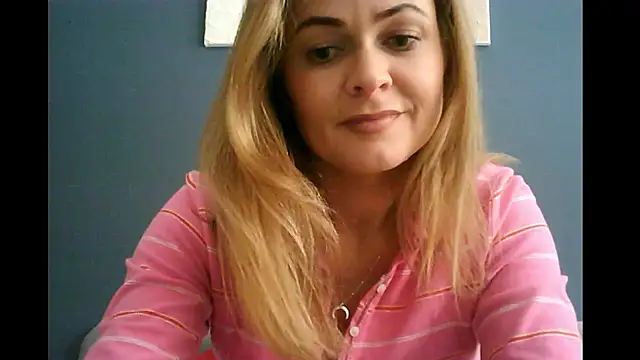 Snapshot of Ginger-bb chatting on 01.12.26 Ginger-bb online show from 01.12.26