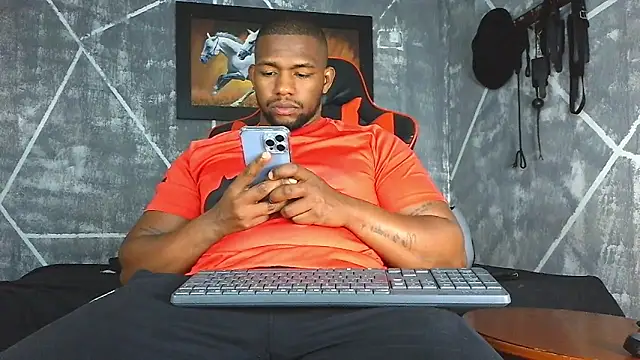 Snapshot of big_blackmen19 chatting on 04.01.26 big blackmen19 online show from 04.01.26