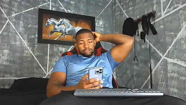 Snapshot of big_blackmen19 chatting on 04.11.26 big blackmen19 online show from 04.11.26