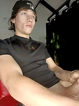 Snapshot of Logan_sixxer chatting on 02.06.26 Logan sixxer online show from 02.06.26