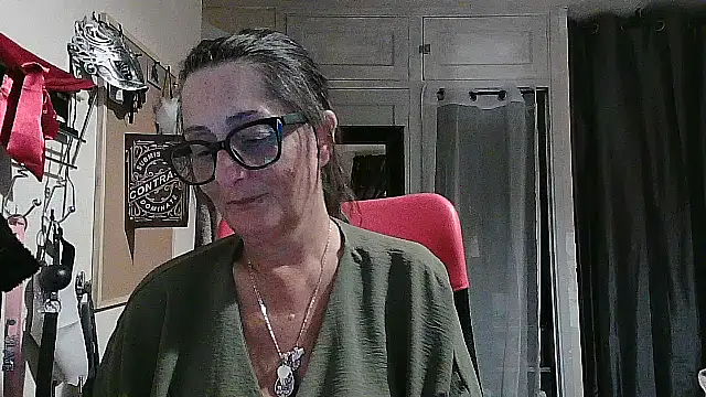 Mistress-Ivy51 online show from 10.07.25