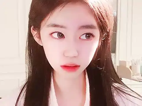 Snapshot of iukoi_77 chatting on 03.16.26 iukoi 77 online show from 03.16.26