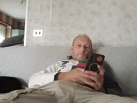 cazzoweb online show from 09.22.25