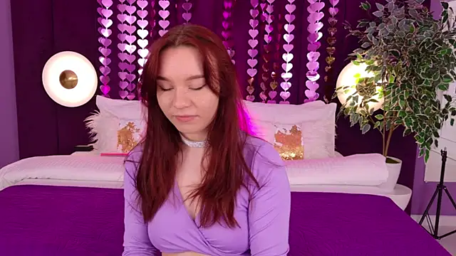 NoraHaynes online show from 04.05.26