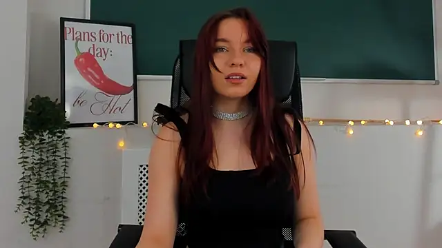 NoraHaynes online show from 04.20.26