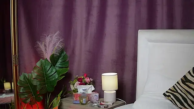 EmmaDallas online show from 05.26.26