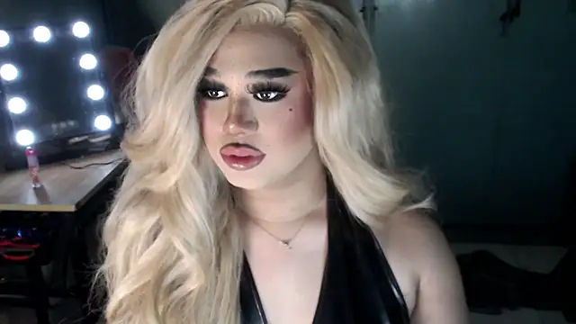 dangerouswomanx online show from 04.08.26