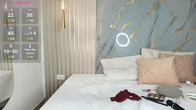 Snapshot of violetta_hot_ chatting on 09.12.25 violetta hot online show from 09.12.25