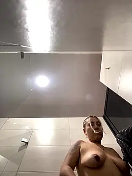  ManuVeelez online show from 10.02.25