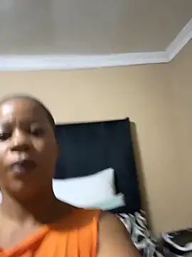 THICKBUNNYCHICKxxx online show from 04.15.26