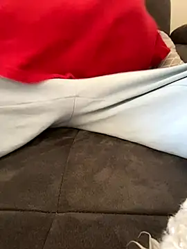 Snapshot of greggts chatting on 10.16.25 greggts online show from 10.16.25