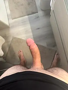 Snapshot of mk18_6 chatting on 09.30.25 mk18 6 online show from 09.30.25